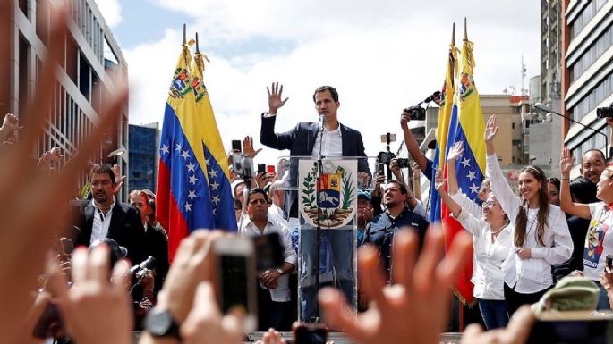 Queda aplazada la Asamblea Nacional que prolongaría o no el 'gobierno interino' de Guaidó