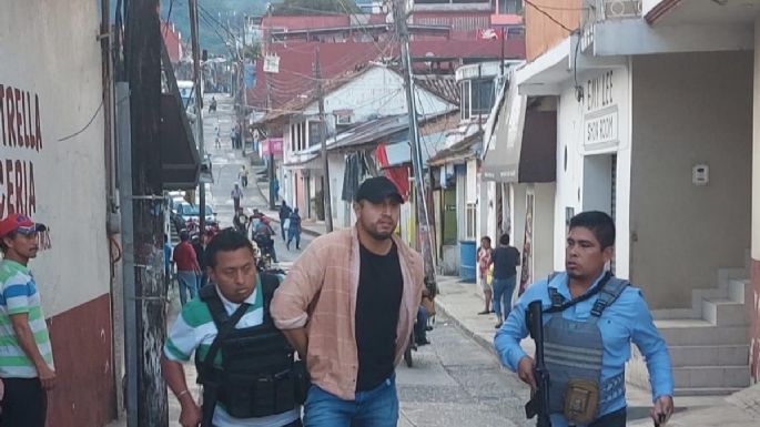 Grupo armado roba la nómina de Pichucalco y matan a policía municipal