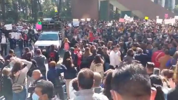 Trabajadores del TSJMX bloquean otra  vez Patriotismo y otros puntos en demanda de pago de aguinaldo