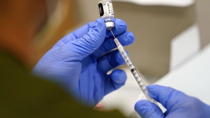 Marina de EU da de baja a 240 elementos por negarse a vacuna anti covid-19