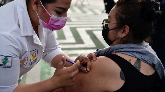 Vacunación contra covid-19 para rezagados se reduce a dos días, anuncia la CDMX