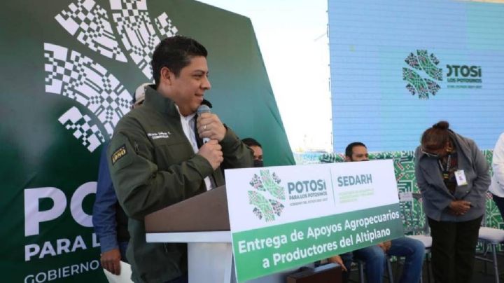 AMLO elude hablar de la deuda al SAT del gobernador del PVEM Ricardo Gallardo