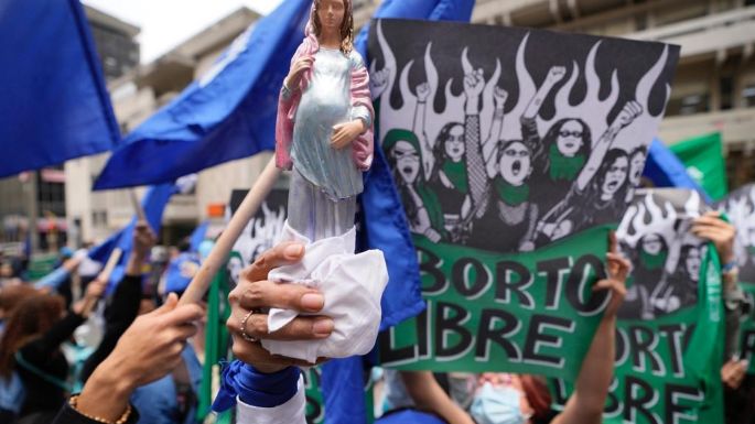 Despenalizan el aborto hasta la semana 24 en Colombia