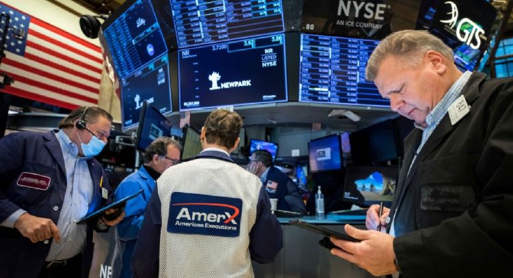 Wall Street cae por quinta semana consecutiva; es la peor racha desde que inició la guerra en Irán