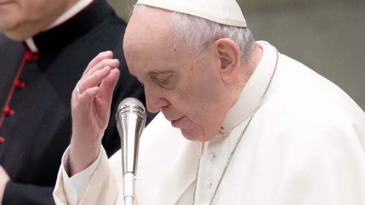 Papa pide rezar por los que cruzan el desierto "en busca de un poco de libertad" sin conseguirlo