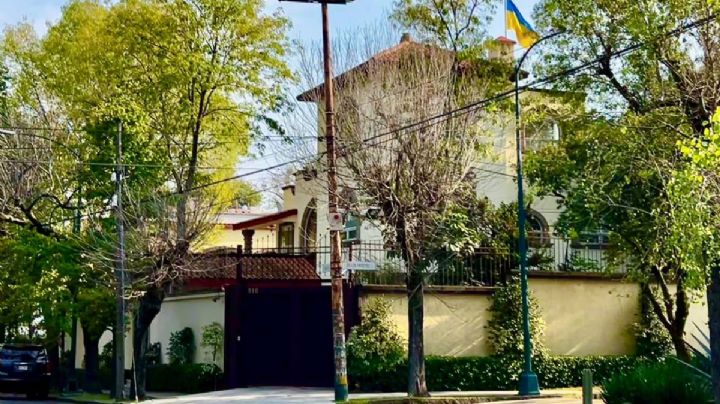 Embajada de Ucrania en México desata polémica al responder: "¿te pagan en rublos o en tamales?"
