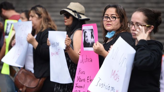 Familiares y amigos de la periodista María Elena Ferral exigen justicia a dos años de su asesinato