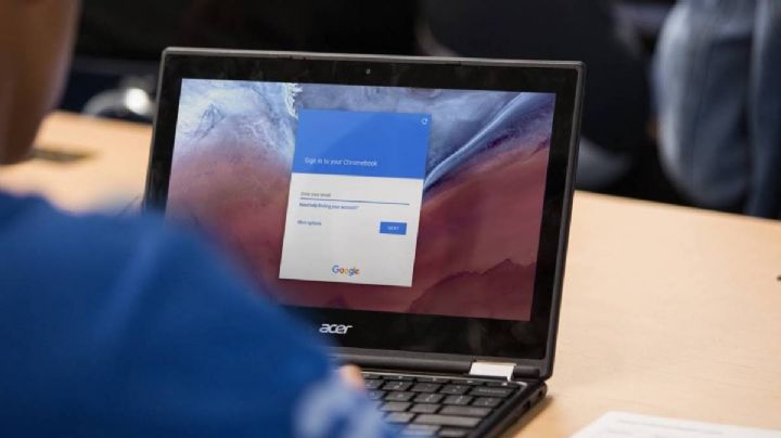 Google anima a los colegios a promover la enseñanza de TI con guías de reparación de Chromebooks