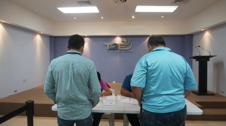 Cierran las urnas en Costa Rica con la sorpresa de la alta participación