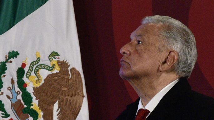 INE: AMLO debe evitar hablar de revocación de mandato y borrar una mañanera