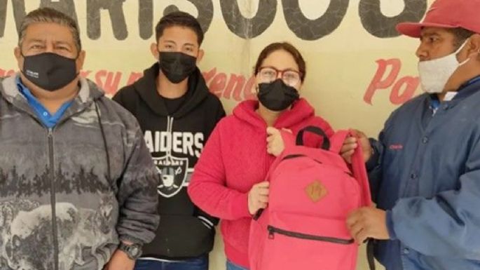 Mujer logra recuperar la mochila con 40 mil pesos que olvidó en un camión