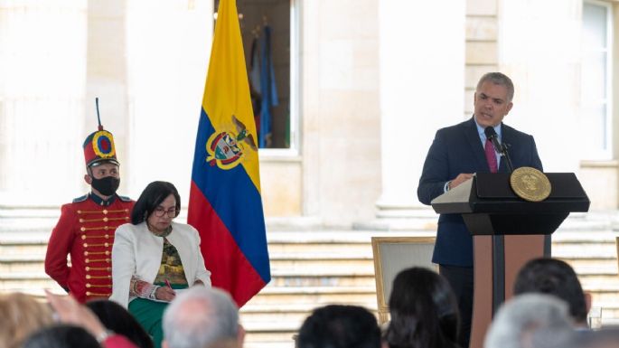 Iván Duque pide a los colombianos "rechazar el populismo" en las elecciones de este domingo