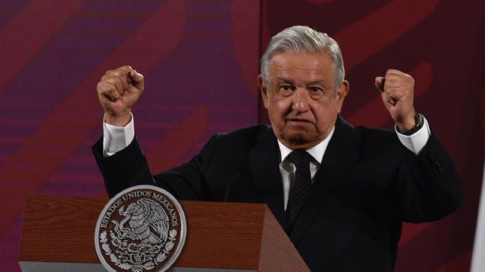 Nuestros adversarios quieren tener en salmuera al gobernante que no se arrodilla: AMLO