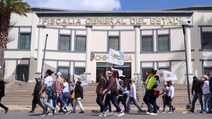 Familias buscadoras recorren Chihuahua; piden a Maru Campos no ser indolente