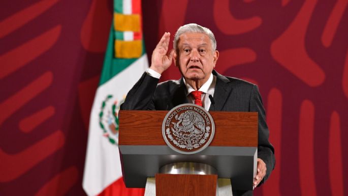 AMLO dice que no acepta el periodismo de Proceso porque "no tiene compromiso" con la 4T