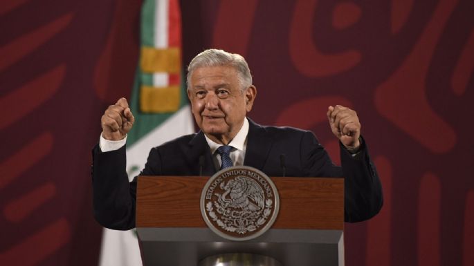 "Aplicamos la política correcta desde los primeros días al fortalecer las refinerías": AMLO