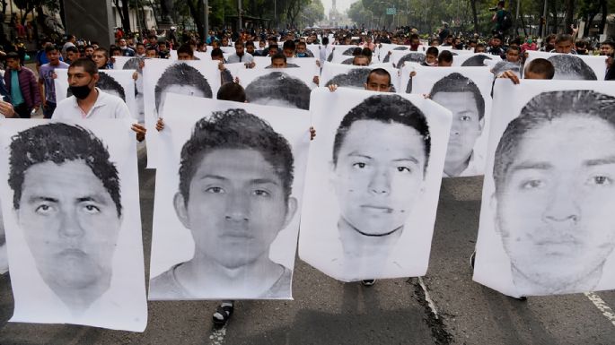 Caso Ayotzinapa: Juez emite 83 órdenes de aprehensión que incluyen a militares y Guerreros Unidos