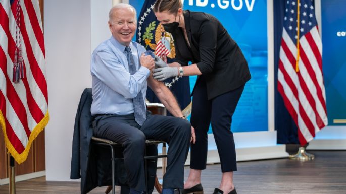 Biden recibe una cuarta dosis de la vacuna contra el covid-19