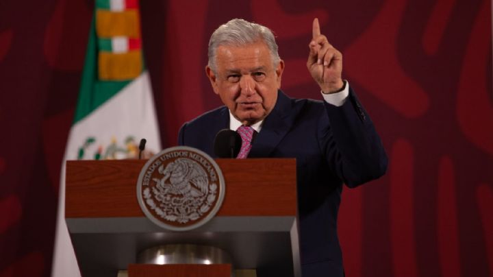 AMLO dice que explicará a Kerry y empresarios de EU sobre el fortalecimiento de Pemex y CFE