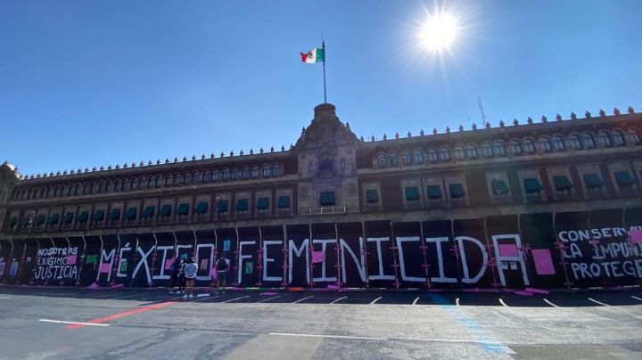 La marcha feminista busca enviar un mensaje de que México es "un país en llamas": AMLO