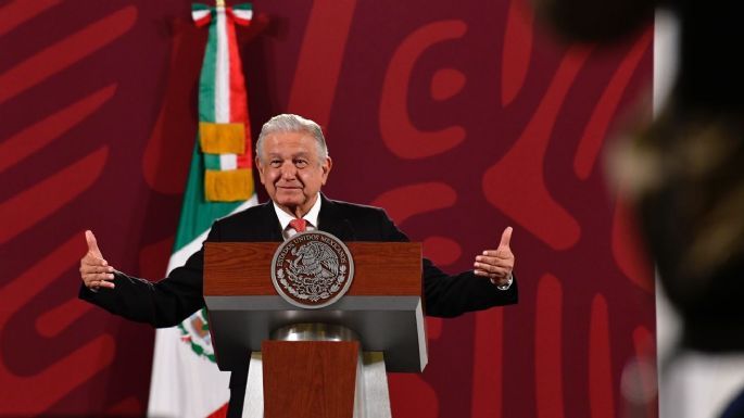 AMLO reitera que pedirá ayuda a papás para evitar la violencia; mamá de Querétaro entregó a su hijo