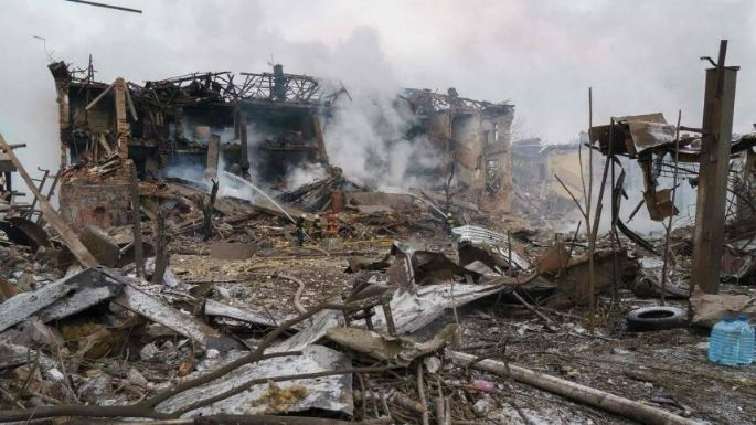 Ucrania denuncia que el aeropuerto de Dnipro fue destruido en un ataque ruso