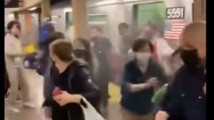 Tiroteo en metro de Nueva York deja al menos 16 personas heridas (Video)