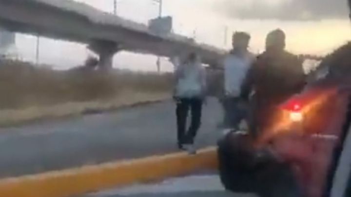 "¡Me están agrediendo en mi carro, traigo una niña!": familia graba a "montachoques" en Toluca