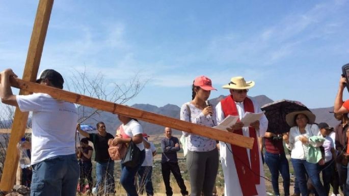 Viacrucis Migrante: el martirio de familias michoacanas desplazadas