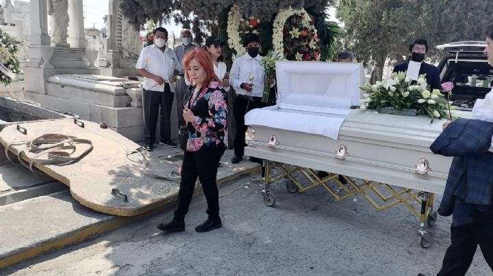 Rosario Ibarra de Piedra fue sepultada en NL, piden continuar con su lucha por los desaparecidos