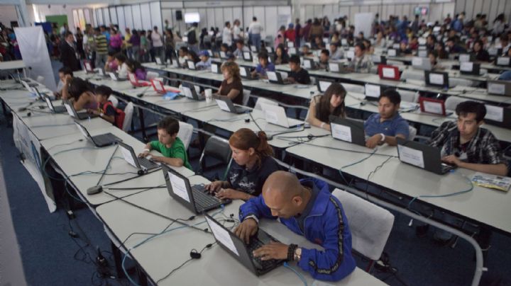 Los desafíos y tensiones de la comunicación desde la mitad del mundo