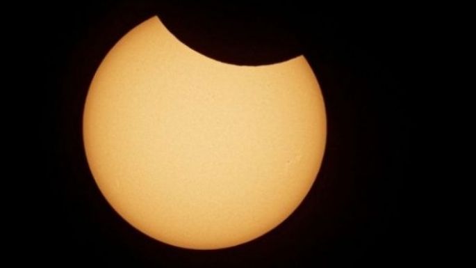 Este sábado 30 habrá "Luna negra", el primer eclipse solar parcial del año