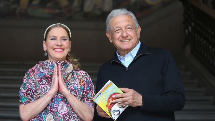 AMLO y Gutiérrez Müller festejan a los niños con lectura de “La peor señora del mundo”