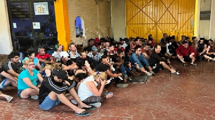 INM rescata a 70 migrantes escondidos en pozo de agua de un hotel de Oaxaca; hay un detenido