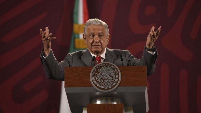 "Esas son decisiones nuestras y no deben intervenir": AMLO respecto a visita de Ken Salazar