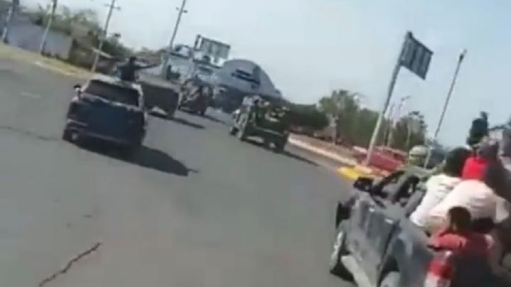 Grupo del CJNG persigue a convoy militar en Nueva Italia, Michoacán (Videos)