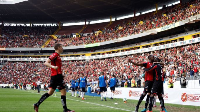 Atlas vence 3-2 en el global a las Chivas y avanza a las semifinales de la Liga MX