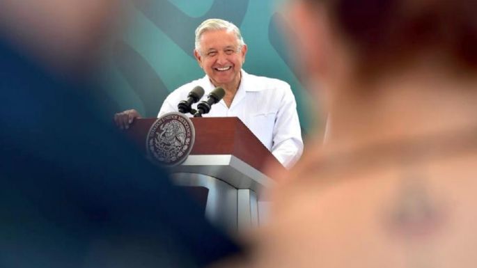 AMLO dice que defenderá a migrantes mexicanos de los políticos de EU que los denigren