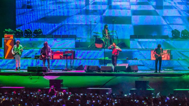 The Strokes, 53 mil devotos en actitud rockera