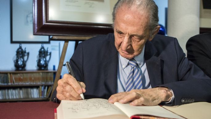 El poeta Eduardo "El Tigre" Lizalde murió a los 93 años