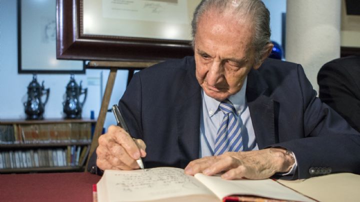 El poeta Eduardo "El Tigre" Lizalde murió a los 93 años