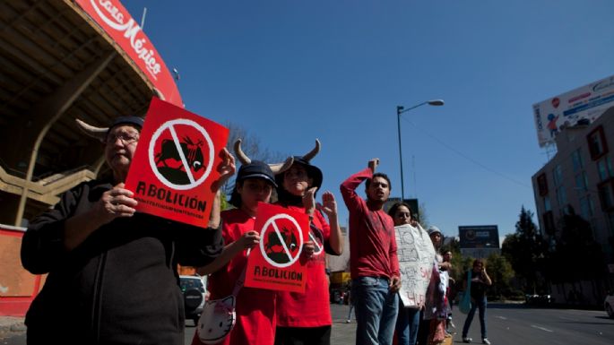 Juez ordena suspender las corridas en la Plaza de Toros México