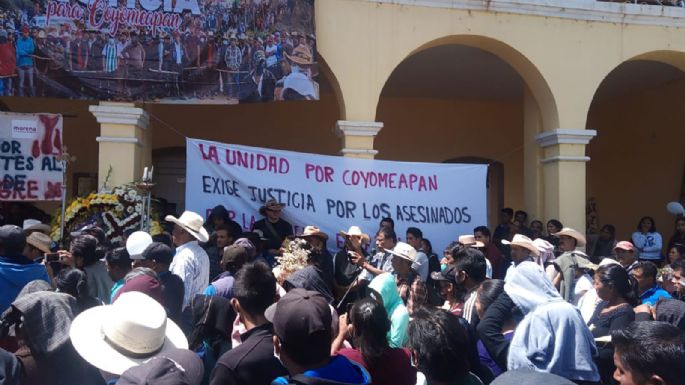 Barbosa presume que su gobierno colabora para esclarecer la muerte de indígenas de Coyomeapan