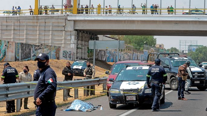 Jesuitas por la Paz, la policía de Dios