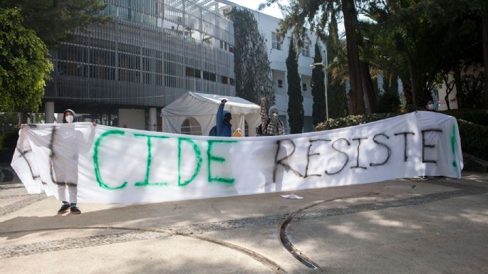 Conflicto en el CIDE:  Adeudos, proyectos truncos y ahora la sombra de huelga