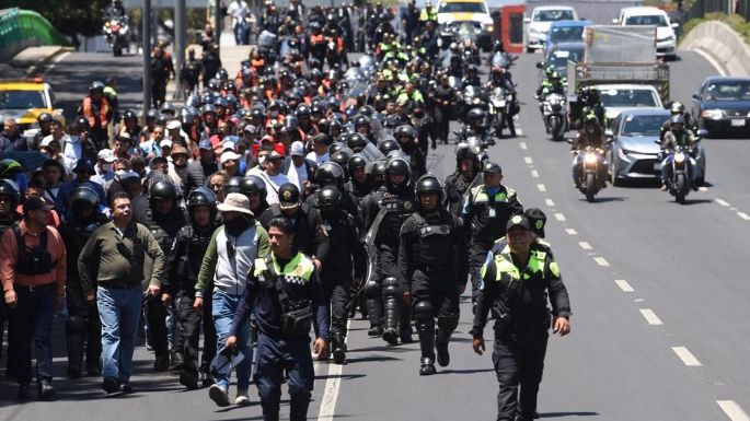 Transportistas levantan bloqueos y se van al Zócalo (Video)