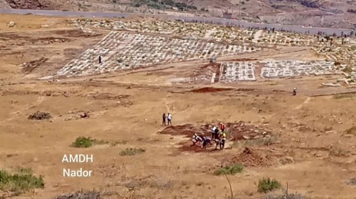 ONG acusan que Marruecos sepulta sin necropsia a migrantes que murieron en la valla de Melilla