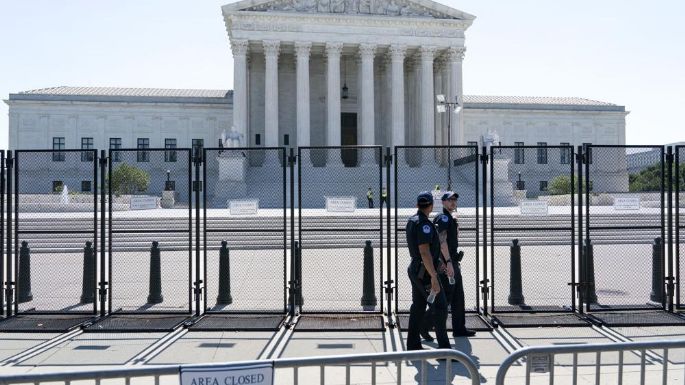 Corte de Estados Unidos pide revisar fallos sobre restricción de armas