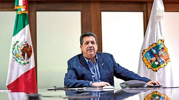 AMLO evita hablar del cargo de García Cabeza de Vaca en el Frente Amplio: "Ahí queda eso"
