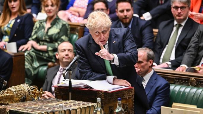 Boris Johnson aboga ante los Comunes por pasar página tras la moción de censura de sus compañeros